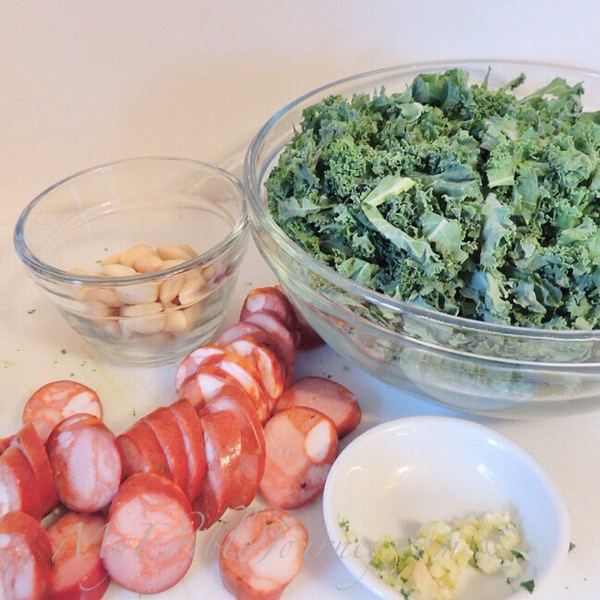 Kale, chorizo, almonds and garlic | My Edible Journey
